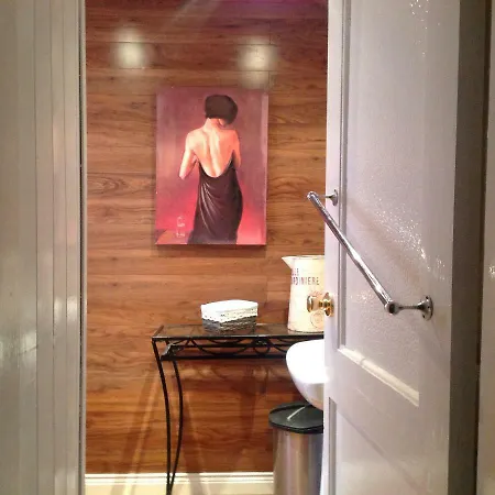 Sheehans On Main Street Гостевой дом Кенмар