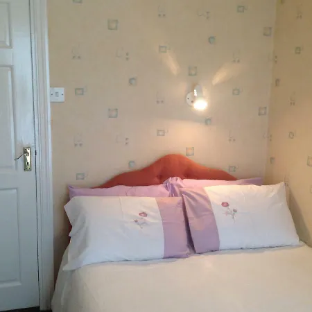 Гостевой дом Sheehans On Main Street