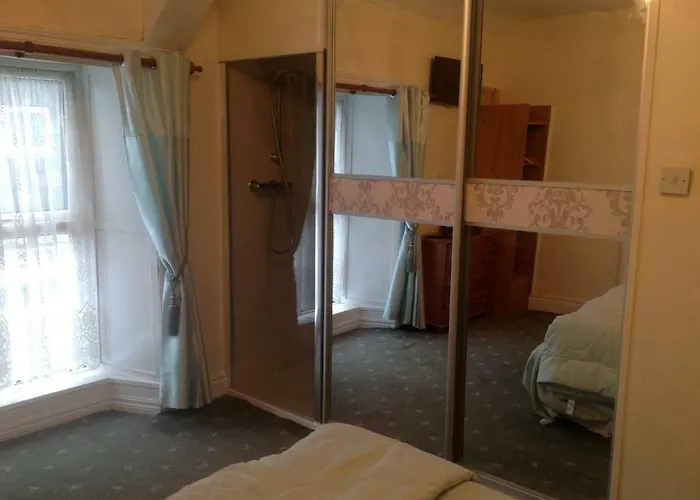 Sheehans On Main Street Guest house 3*