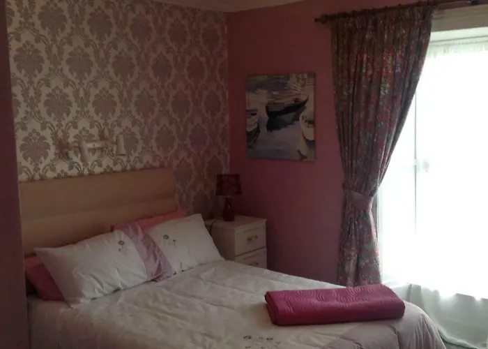 Sheehans On Main Street Guest house 3*